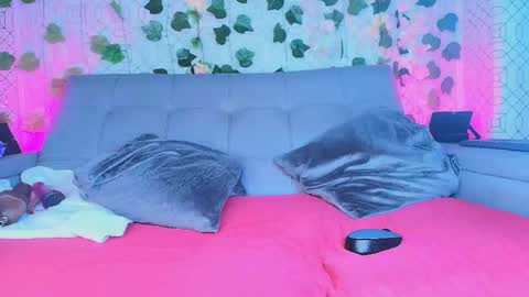 colett online show from 10.06.25