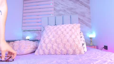 colett online show from 12.15.25