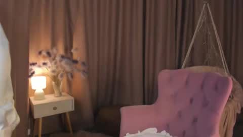 Snapshot of colleen_blake chatting on 09.22.25 Collen Mon Tue Wed Thu Fri GMT 3 0300am - 0900am online show from 09.22.25