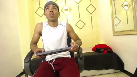 Snapshot of collemanstone chatting on 11.21.25 CollemanStone online show from 11.21.25