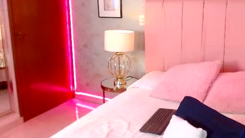 Gia Colins online show from 07.01.26