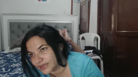 Snapshot of colombi4spice chatting on 04.05.26 viviana online show from 04.05.26