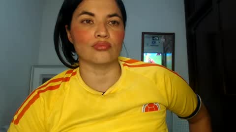 Snapshot of colombi4spice chatting on 07.07.26 viviana online show from 07.07.26