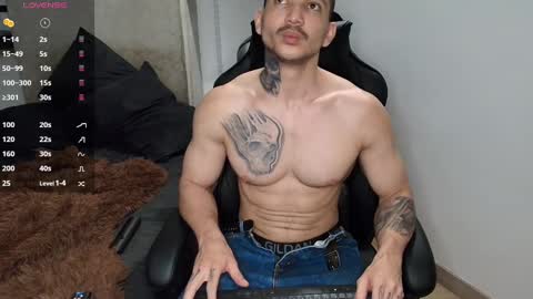 colombianmuscle8 online show from 01.15.25