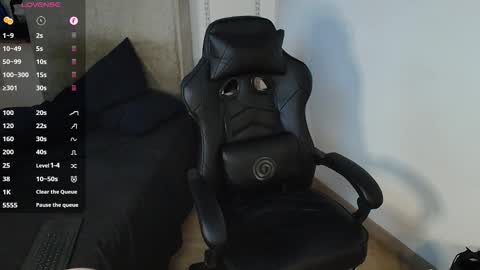 colombianmuscle8 online show from 09.13.25