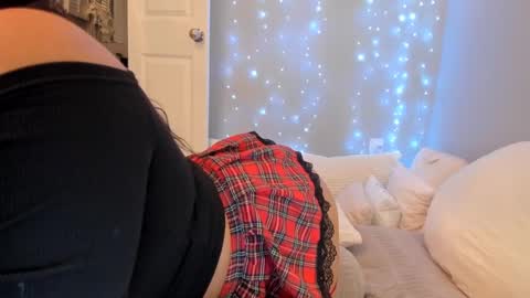    ........ Instagram  Lorysexys online show from 01.28.25