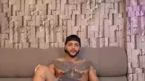 Jhoan online show from 10.02.25