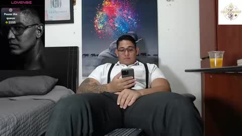 Snapshot of coltonmassif_ chatting on 06.07.26 coltonmassif_ online show from 06.07.26