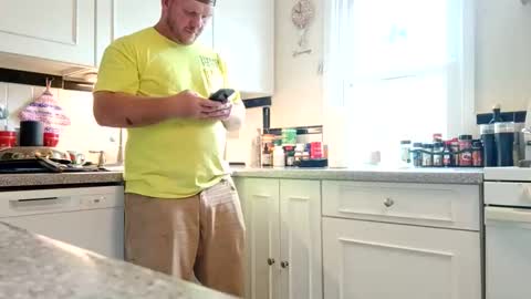 comegetmeinthemorning online show from 04.15.26