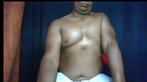 Snapshot of condor087510 chatting on 02.14.26 Miguel online show from 02.14.26