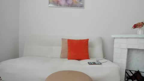 conie28  online show from 03.13.26