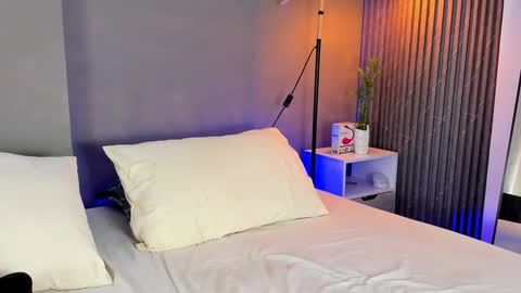 conielaurenth online show from 01.11.25