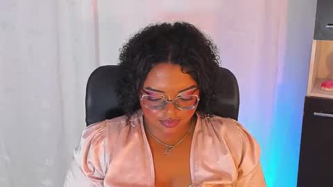 conielaurenth online show from 10.03.25