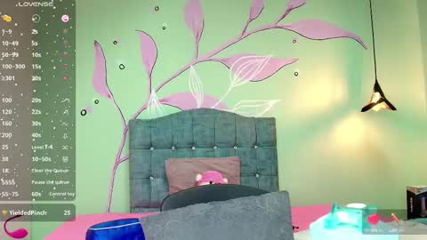 C O N N I E online show from 03.11.25