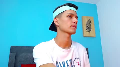 Snapshot of connor_garrett chatting on 12.09.24 Connor online show from 12.09.24