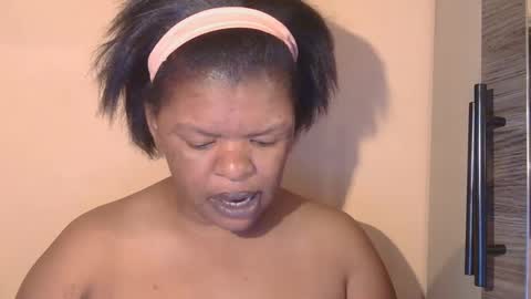 Snapshot of conny685249 chatting on 09.18.25 conny online show from 09.18.25