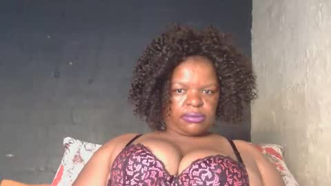 Snapshot of conny685249 chatting on 11.23.25 conny online show from 11.23.25