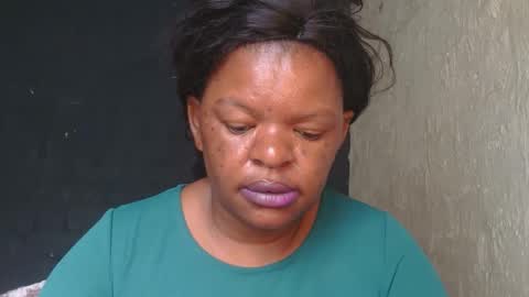 Snapshot of conny685249 chatting on 11.25.25 conny online show from 11.25.25