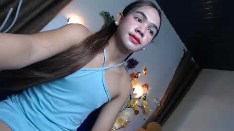 Snapshot of conservativehot_girl chatting on 11.20.25 Vanner online show from 11.20.25