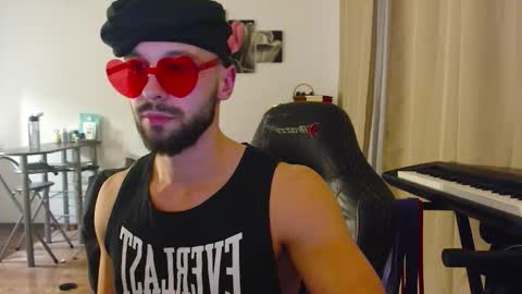 Snapshot of cookiewaves chatting on 11.23.25 Stachu Jones online show from 11.23.25