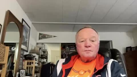 Snapshot of cookoosnest chatting on 02.02.25 cookoosnest online show from 02.02.25