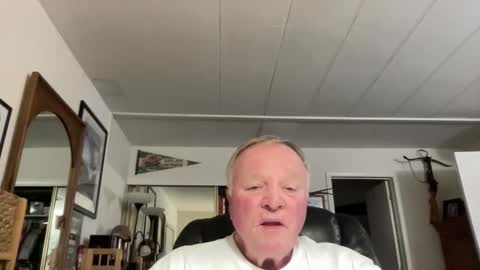 Snapshot of cookoosnest chatting on 11.25.25 cookoosnest online show from 11.25.25