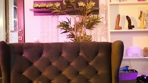 Ginger The Cringer online show from 02.06.25