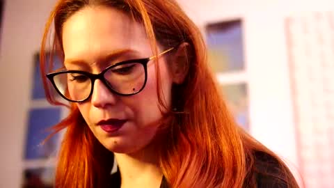 Ginger The Cringer online show from 09.15.25