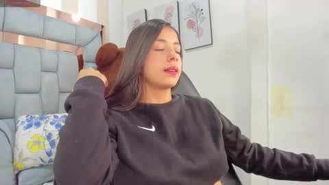 Coral online show from 11.23.25