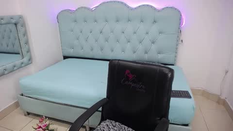 Snapshot of cordelia_perlman chatting on 10.25.25 Cordelia online show from 10.25.25