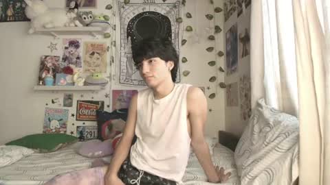 Snapshot of corey_moon chatting on 07.17.26 Corey Glenn online show from 07.17.26