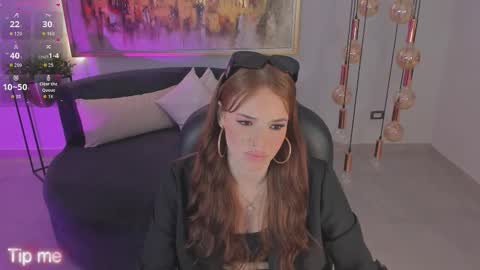 Corinne Russo online show from 09.25.25