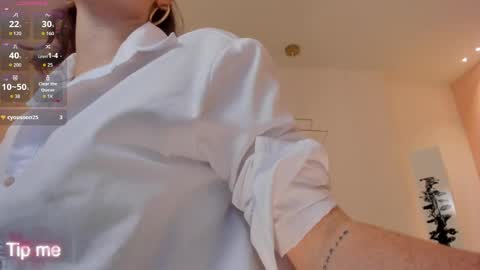 Corinne Russo online show from 06.05.26