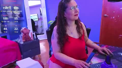 Natali online show from 10.19.25