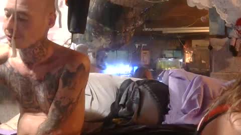 Snapshot of cotybonilla chatting on 10.08.25 Leftys Way online show from 10.08.25