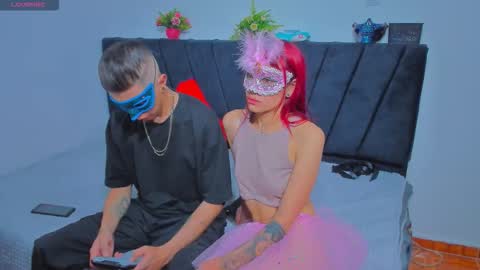 Snapshot of couple_2533 chatting on 11.01.25 couple_2533 online show from 11.01.25