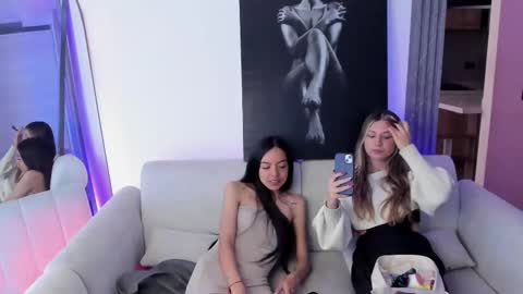 couple_funnyy online show from 11.29.25