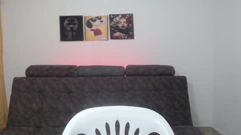  ALEJANDRO Y EMILY  online show from 03.01.25