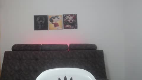  ALEJANDRO Y EMILY  online show from 03.12.25