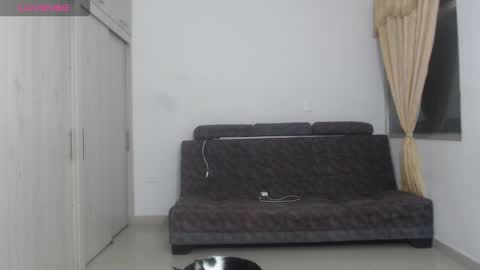  ALEJANDRO Y EMILY  online show from 11.09.25