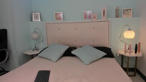 Snapshot of couplecolombia_gh chatting on 10.16.25 lola y juan online show from 10.16.25