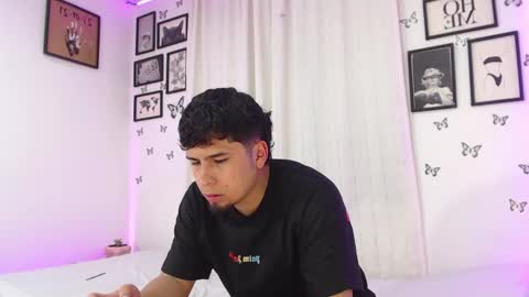 Snapshot of coupsextop chatting on 12.18.24 Juli and Liam online show from 12.18.24