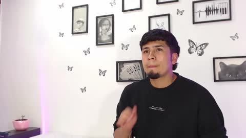 Snapshot of coupsextop chatting on 12.27.24 Juli and Liam online show from 12.27.24