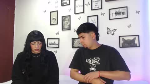 Snapshot of coupsextop chatting on 01.10.25 Juli and Liam online show from 01.10.25