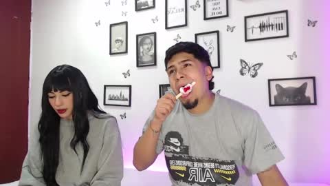 Snapshot of coupsextop chatting on 01.15.25 Juli and Liam online show from 01.15.25