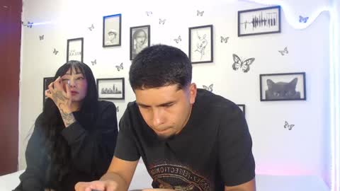 Snapshot of coupsextop chatting on 01.30.25 Juli and Liam online show from 01.30.25