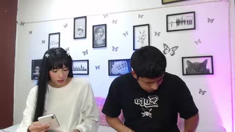 Snapshot of coupsextop chatting on 03.08.25 Juli and Liam online show from 03.08.25