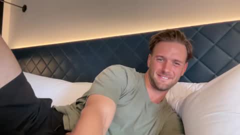 Courtney online show from 02.21.25