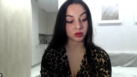 Courtney online show from 12.05.25