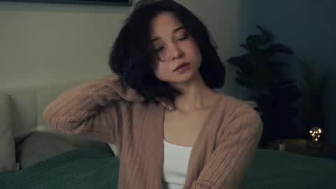 Yui online show from 01.29.25